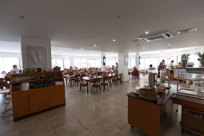 Imagen del bar/restaurante del Hotel Tetyk. Foto 3