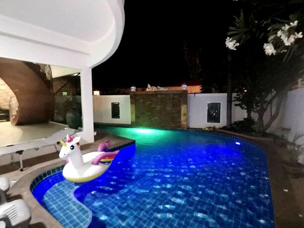 Imagen general del Hotel Tewaree Villa - Pattaya Holiday House Walking Street. Foto 3