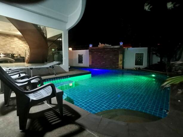 Imagen general del Hotel Tewaree Villa - Pattaya Holiday House Walking Street. Foto 4