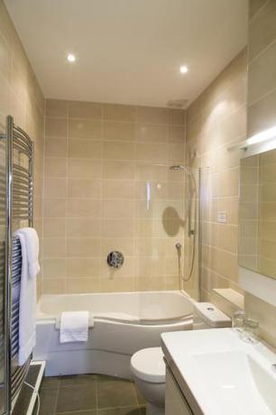 Imagen de la habitación del Hotel Tewin Bury Farm. Foto 9
