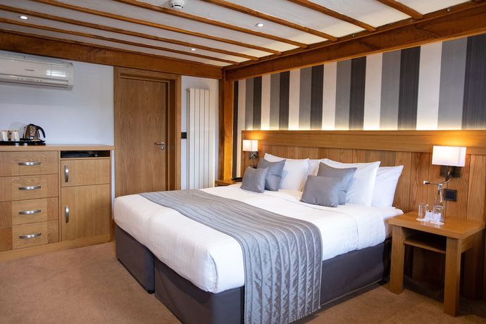 Imagen de la habitación del Hotel Tewinbury. Foto 18