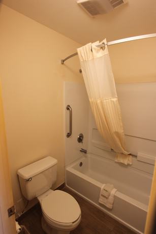 Imagen de la habitación del Hotel Texas Inn And Suites. Foto 8