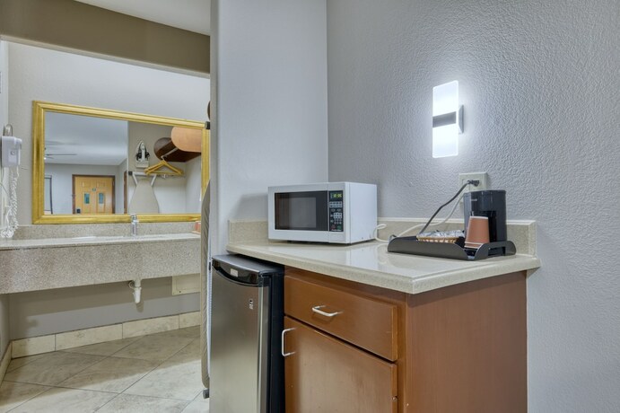 Imagen general del Hotel Texas Inn Donna. Foto 2