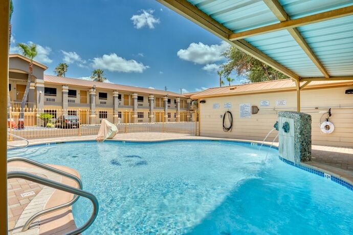 Imagen general del Hotel Texas Inn Donna. Foto 3