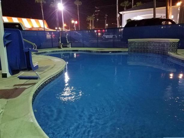 Imagen de la piscina del Hotel Texas Inn Downtown McAllen. Foto 19