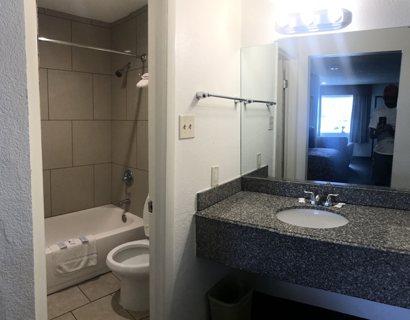 Imagen de la habitación del Hotel Texas Inn. Foto 10