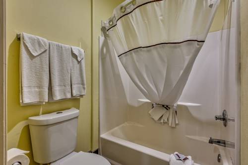 Imagen de la habitación del Hotel Texas Inn South Padre Island Airport. Foto 16