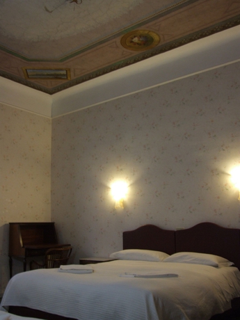 Imagen de la habitación del Hotel Texas, Via Veneto. Foto 10