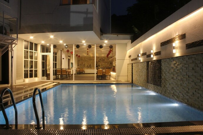 Imagen de la piscina del Hotel Tgi Grand Fortuna. Foto 33