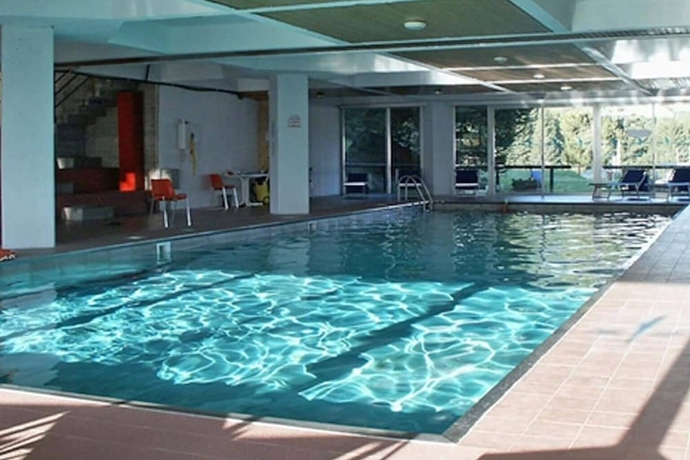 Imagen de la piscina del Hotel Th 1400. Foto 17