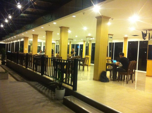 Imagen de los interiores del Hotel Th Beach. Foto 10