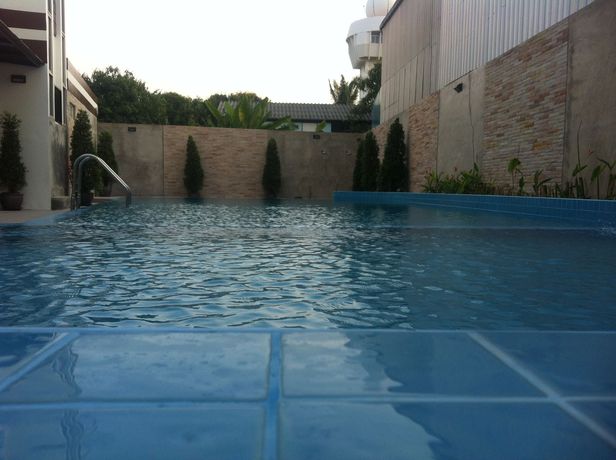 Imagen de la piscina del Hotel Th Beach. Foto 15
