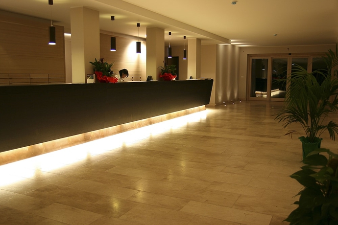 Imagen de los interiores del Hotel Th Costa Rei - Free Beach Club. Foto 18