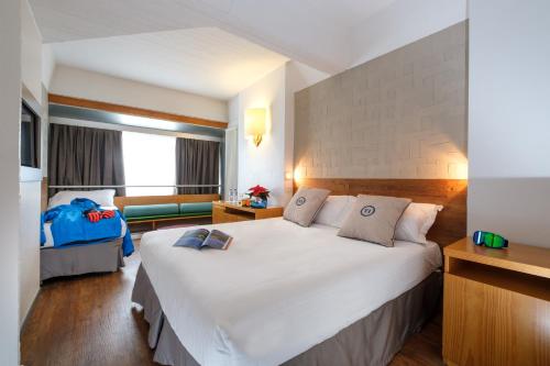 Imagen de la habitación del Hotel Th Marilleva. Foto 16