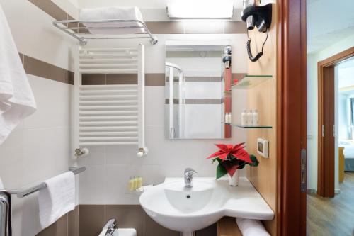 Imagen de la habitación del Hotel Th Marilleva. Foto 17