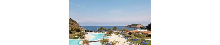 Imagen de la piscina del Hotel Th Ortano - Ortano Mare Village. Foto 19