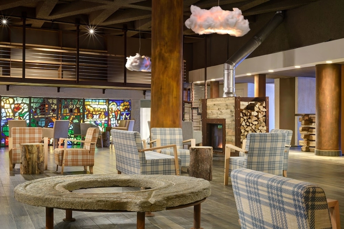 Imagen de los interiores del Hotel Th Pila. Foto 18