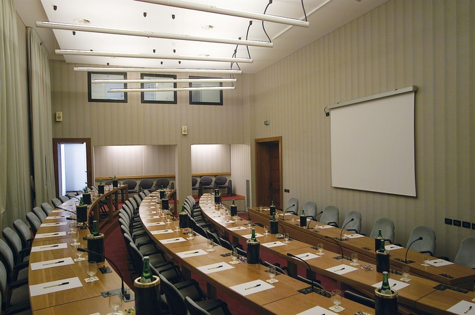 Imagen de los interiores del Hotel Th Roma - Carpegna Palace. Foto 13