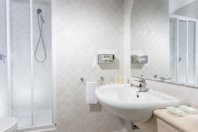 Imagen de la habitación del Hotel Th Roma - Carpegna Palace. Foto 5