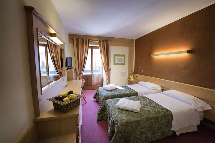 Imagen de la habitación del Hotel Th San Pellegrino Monzoni. Foto 14