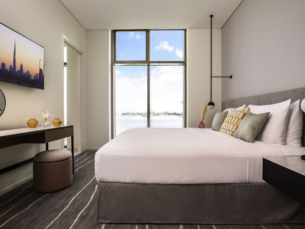 Imagen general del Hotel Th8 Palm Dubai Beach Resort Vignette Collection. Foto 9