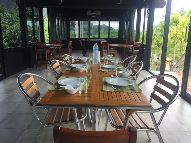 Imagen del bar/restaurante del Hotel Tha Lane Bay Villa. Foto 4