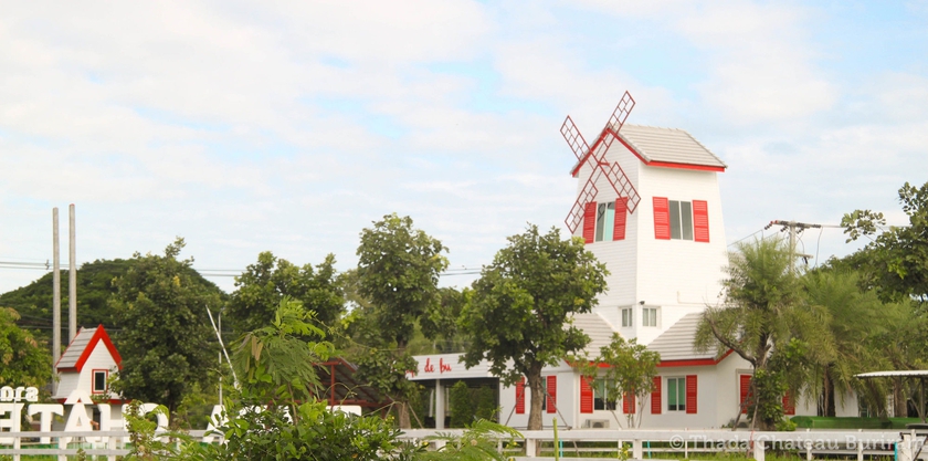 Imagen de los exteriores del Hotel Thada Chateau. Foto 7