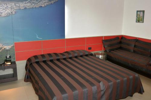 Imagen de la habitación del Hotel Th&agrave;las Club. Foto 8