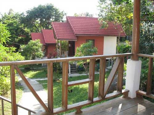 Imagen de la habitación del Hotel Thai Dee Garden Resort. Foto 3