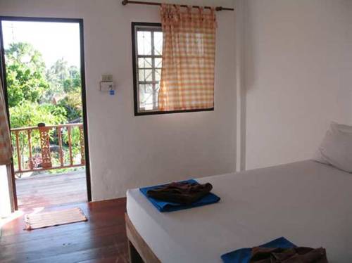 Imagen de la habitación del Hotel Thai Dee Garden Resort. Foto 5