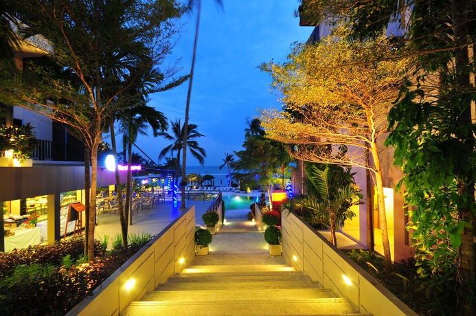 Imagen de los exteriores del Hotel Thai Fight. Foto 11