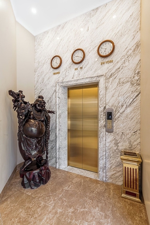 Imagen de los interiores del Hotel Thai Ha. Foto 9