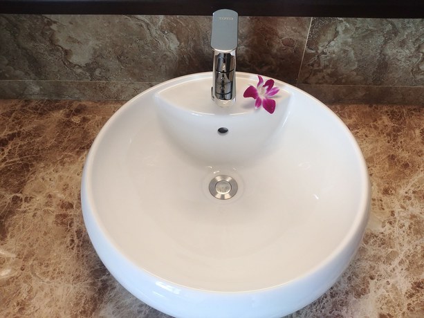 Imagen de la habitación del Hotel Thai Hoa Riverside. Foto 15