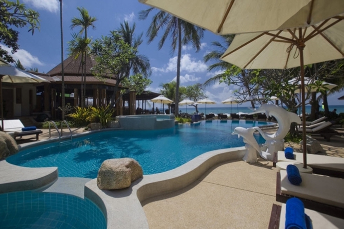 Imagen de la piscina del Hotel Thai House Beach Resort. Foto 11