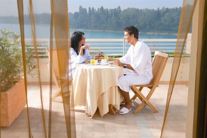 Imagen de los exteriores del Hotel Thai Si Royal Thai Spa. Foto 4