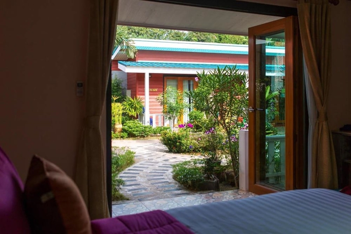 Imagen de la habitación del Hotel Thai Smile Bungalow. Foto 17