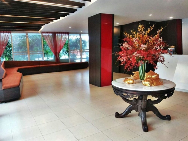 Imagen de los interiores del Hotel Thai Thani Pool Villa Resort. Foto 7