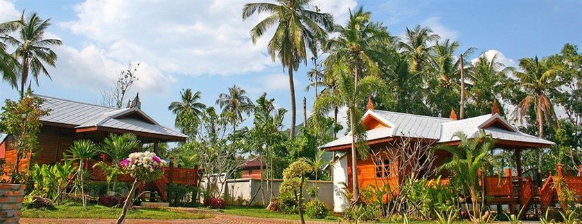Imagen de los exteriores del Hotel Thai Villa Resort. Foto 6