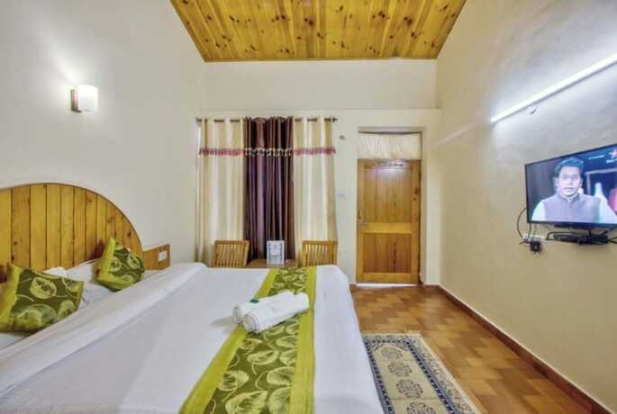 Imagen de la habitación del Hotel Thakur. Foto 10