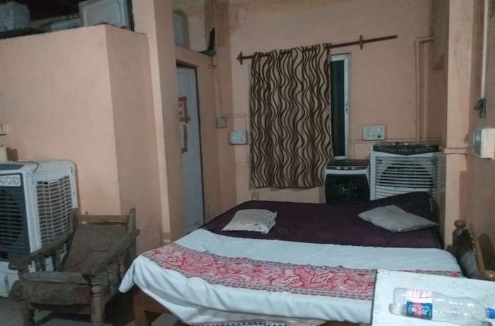 Imagen de la habitación del Hotel Thakur Jii Bhopal. Foto 6