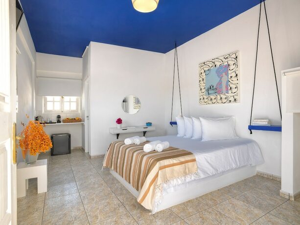 Imagen de la habitación del Hotel Thalasea Kimolos. Foto 16