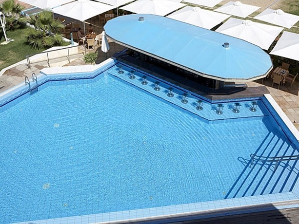 Imagen general del Hotel Thalassa Beach Resort - Adults Only. Foto 8