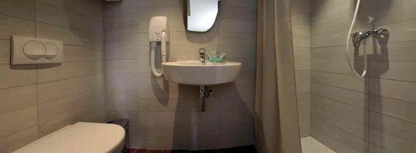 Imagen de la habitación del Hotel Thalassa, Saint Florent. Foto 6