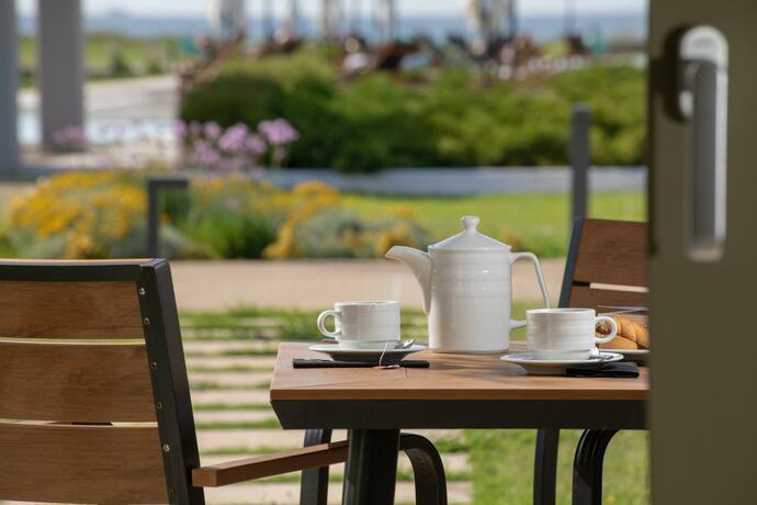 Imagen general del Hotel Thalassa Suites. Foto 8