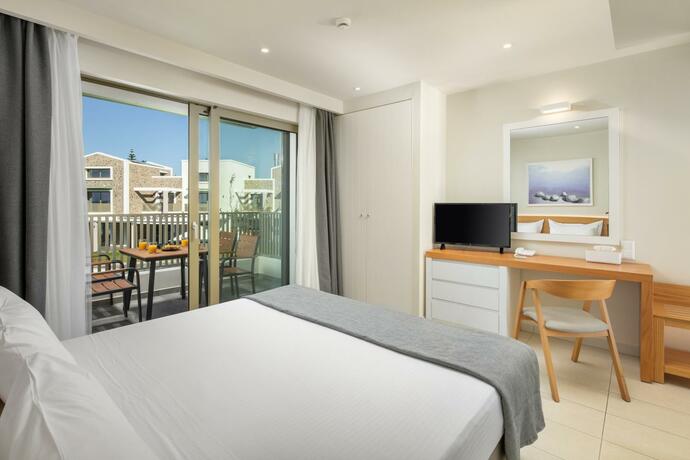 Imagen general del Hotel Thalassa Suites. Foto 14