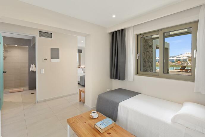 Imagen general del Hotel Thalassa Suites. Foto 31