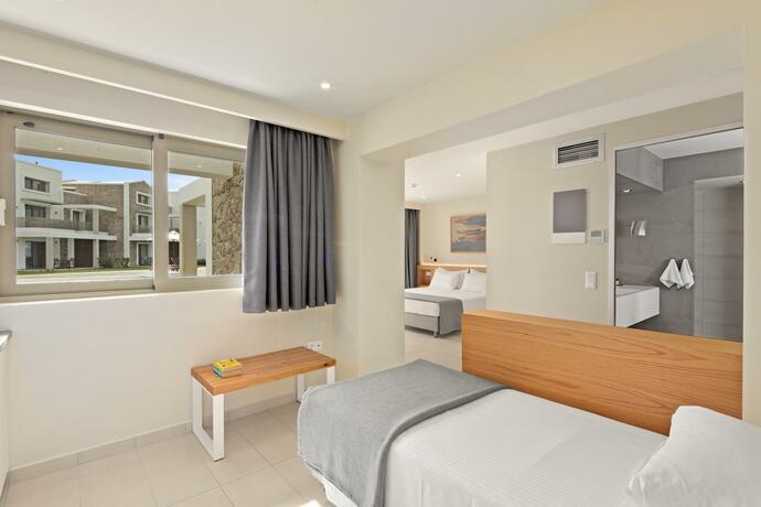 Imagen general del Hotel Thalassa Suites. Foto 39