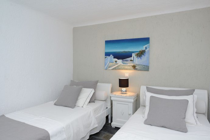Imagen de la habitación del Hotel Thalasses Villas. Foto 2