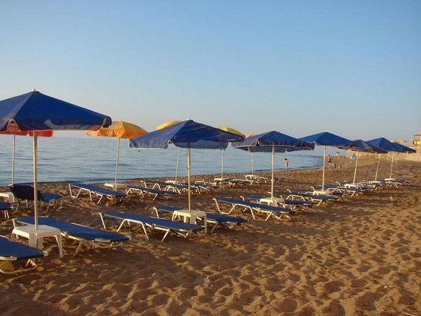 Imagen de los exteriores del Hotel Thalassi. Foto 15