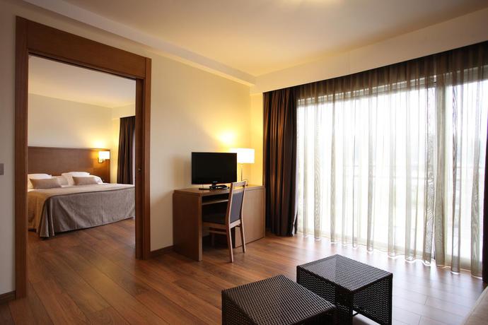 Imagen general del Hotel Thalasso Cantabrico Las Sirenas. Foto 4